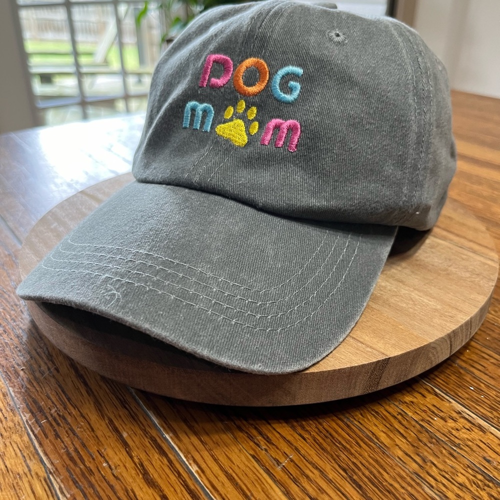 Dog Mom Baseball Hat Brand New 🐾